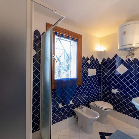 Relaxing Residenzia Village M2 Premium Sleeps 2 Apartment Palau