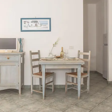 Relaxing Residenzia Village M2 Premium Sleeps 2 Apartment Palau