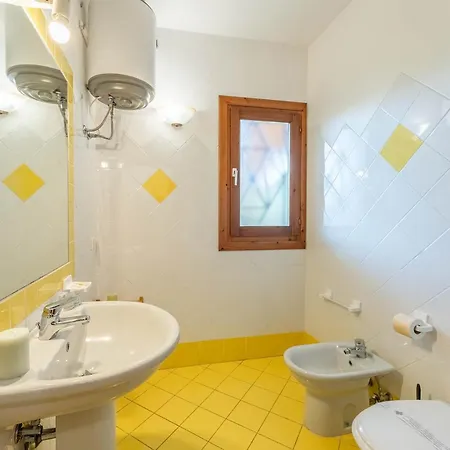 Relaxing Residenzia Village M2 Premium Sleeps 2 Palau