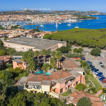 Relaxing Residenzia Village M2 Premium Sleeps 2 Palau